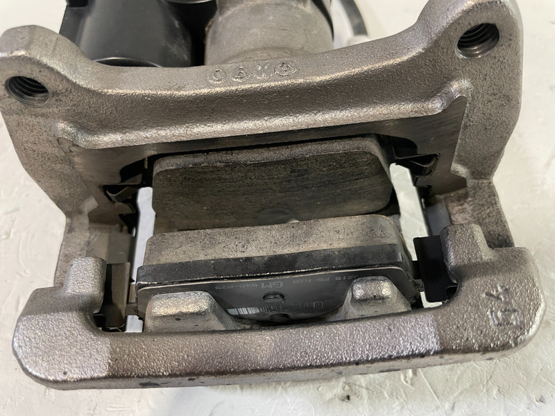 Load image into Gallery viewer, 2020 - 2025 CADILLAC CT5 REAR LEFT DRIVER SIDE DISC BRAKE CALIPER # 104993
