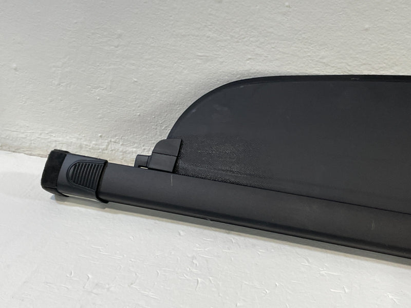 Load image into Gallery viewer, 21-23 HYUNDAI SANTA FE REAR TRUNK CARGO SCREEN RETRACTABLE COVER 2.5L # 101987
