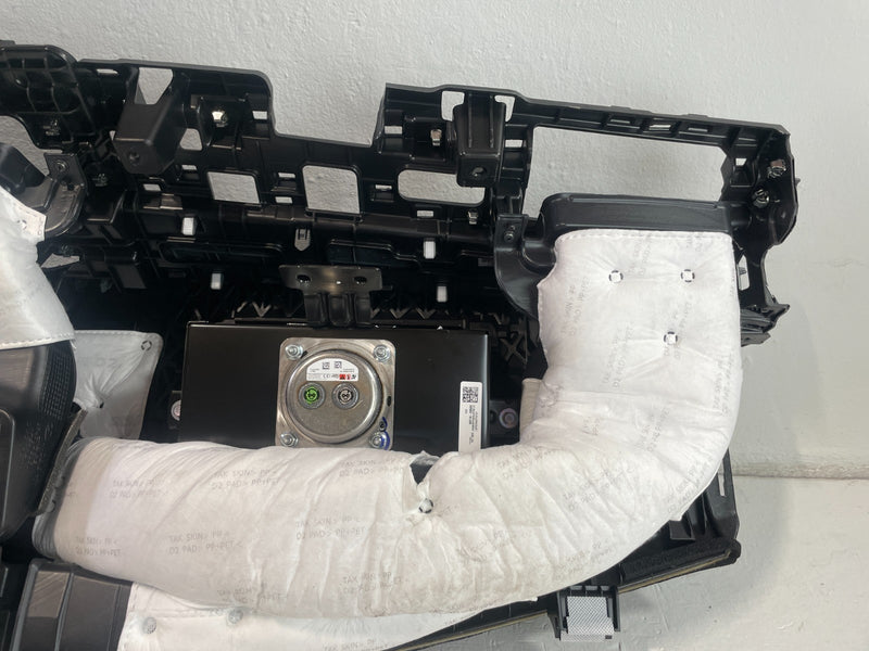 Load image into Gallery viewer, 2023-2025 HYUNDAI PALISADE INSTRUMENT PANEL PAD DASHBOARD ASSEMBLY 3.8L # 104226
