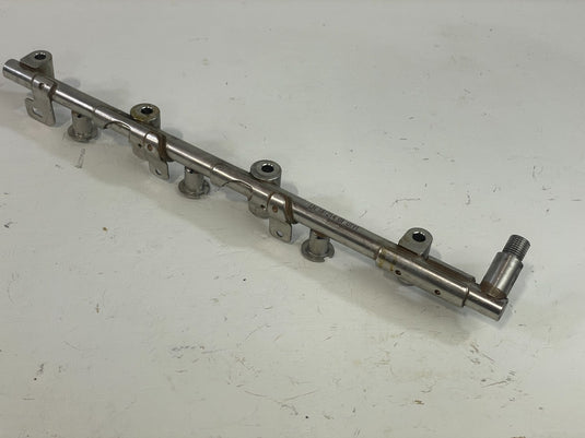 16 - 20 INFINITI Q50 17-20 Q60 3.0L FRONT LEFT ENGINE FUEL INJECTOR RAIL