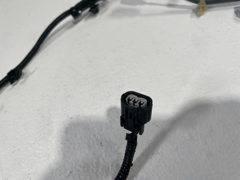 Load image into Gallery viewer, 2023-2025 HONDA HR-V LX FRONT RIGHT SIDE CABIN LOWER WIRE HARNESS 2.0L # 105443
