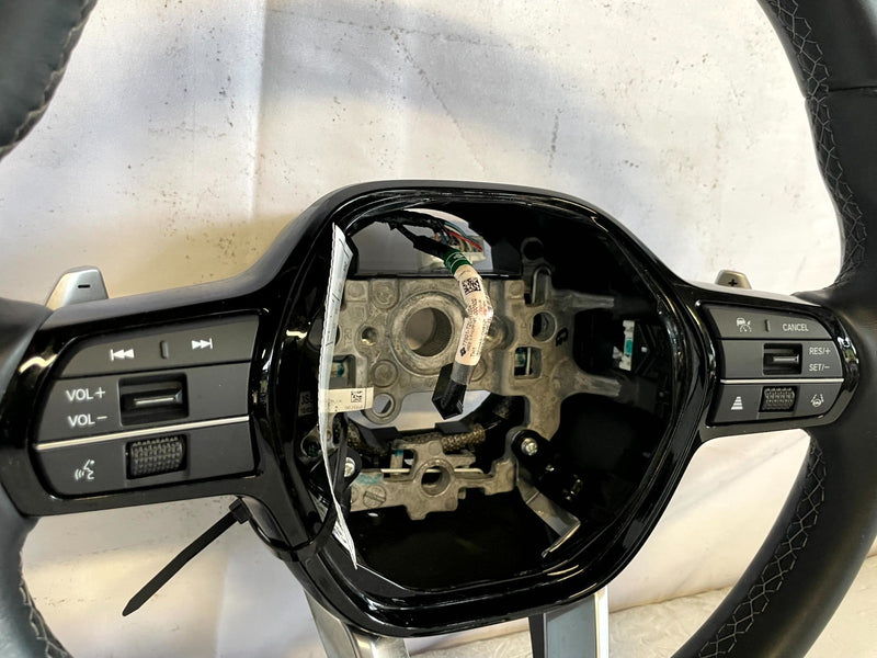 Load image into Gallery viewer, 23-25 ACURA INTEGRA STEERING WHEEL BLACK LEATHER W/ CONTROL SWITCHES 1.5L 106706
