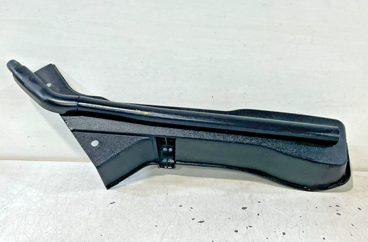 19-23 GENESIS G70 FRONT RIGHT PASSENGER SIDE HOOD BONNET SEAL STRIP COVER 100962