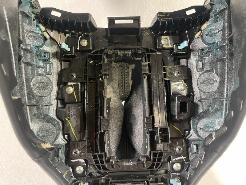 Load image into Gallery viewer, 2023-2025 HONDA HR-V LX UPPER CENTER CONSOLE TRIM PANEL ASSEMBLY BLACK # 105497
