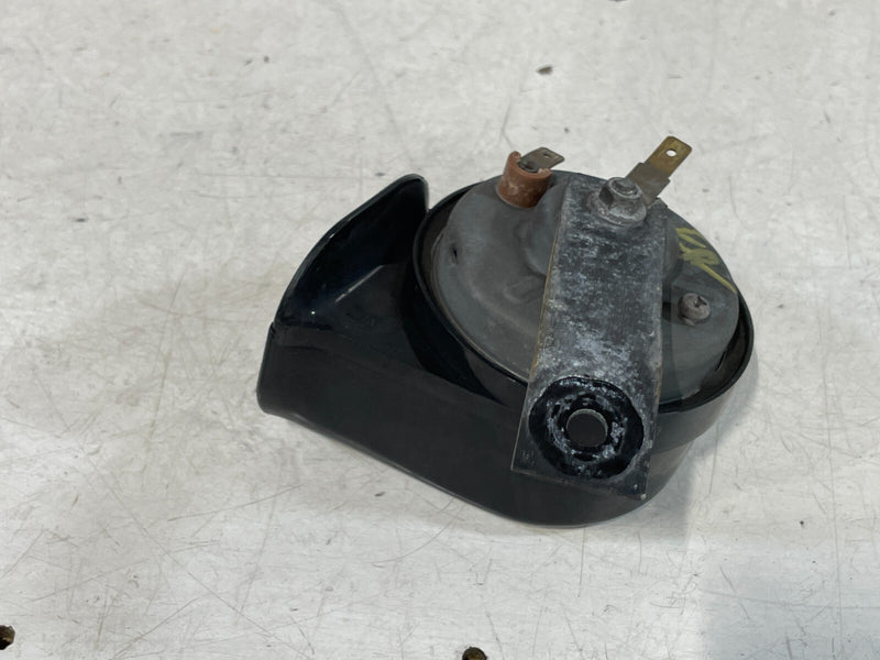 Load image into Gallery viewer, 2009 - 2013 INFINITI FX35 FX37 FX50 HIGH PITCH TONE HORN SIGNAL ALARM # 97219

