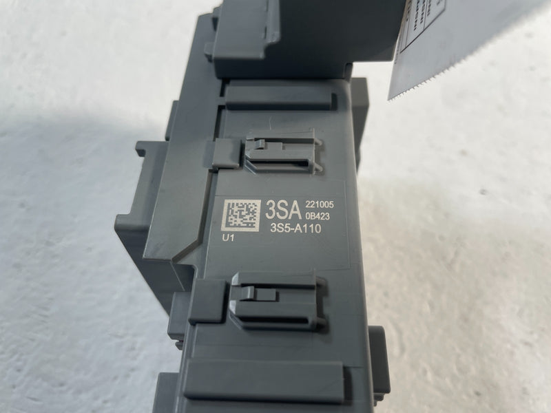 Load image into Gallery viewer, 2023-2025 ACURA INTEGRA CABIN FUSE RELAY DASH JUNCTION BOX MODULE # 106703
