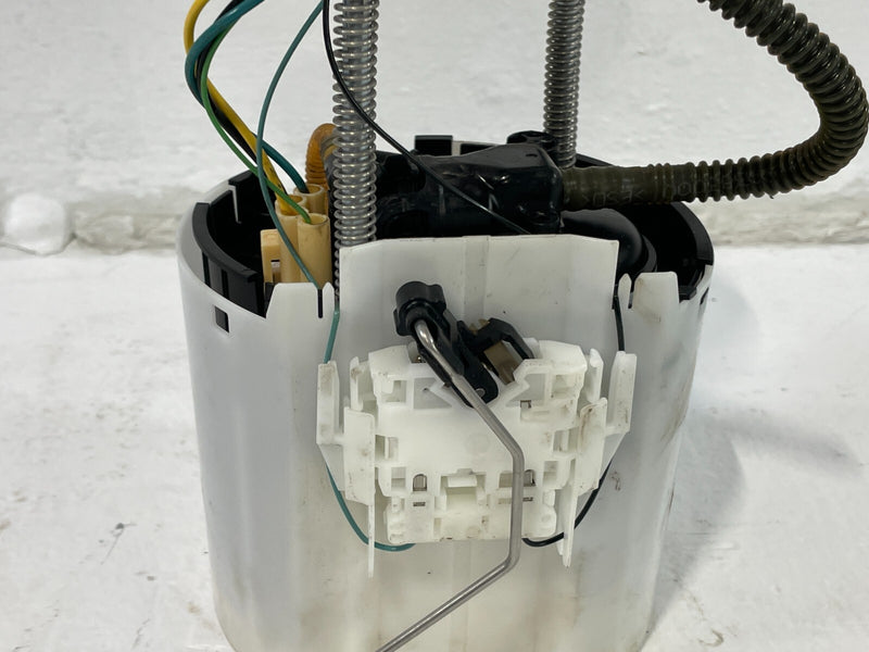 Load image into Gallery viewer, 2022- 2023 KIA STINGER GT-LINE FUEL GAS PUMP ASSEMBLY 31110-J5050 2.5L # 99729
