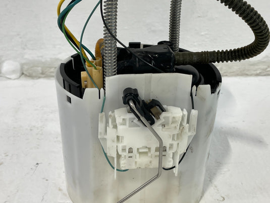 2022- 2023 KIA STINGER GT-LINE FUEL GAS PUMP ASSEMBLY 31110-J5050 2.5L