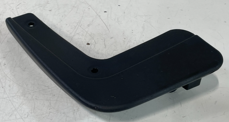 Load image into Gallery viewer, 20-25 HYUNDAI PALISADE FRONT RIGHT PASSENGER SIDE MUD SPLASH FLAP GUARD # 104056
