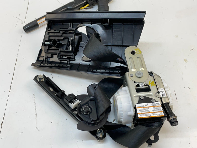 Load image into Gallery viewer, 22-23 HONDA CIVIC FRONT RIGHT PASSENGER SEAT BELT RETRACTOR W/ TENSIONER # 80213
