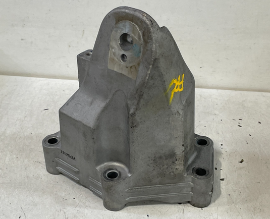 2019-2023 GENESIS G70 FRONT RIGHT SIDE ENGINE MOUNT SUPPORT BRACKET 2.0L