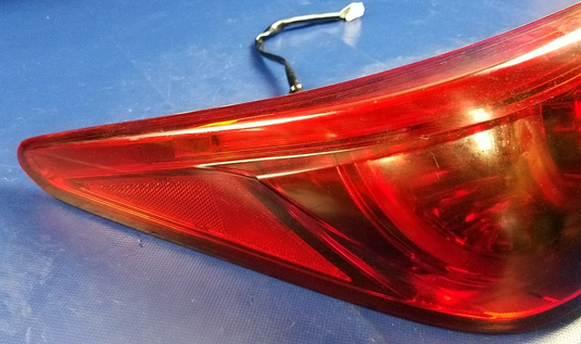 2016 - 2017 INFINITI Q50 LEFT SIDE TAIL LIGHT LAMP QUARTER PANEL MOUNTED
