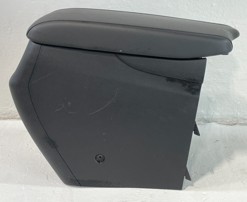 Load image into Gallery viewer, 20-22 HYUNDAI SONATA CENTER CONSOLE STORAGE COMPARTMENT BOX W/ ARMREST # 102105
