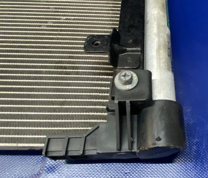 Load image into Gallery viewer, 16 - 19 INFINITI Q50 Q60 A/C AC AIR CONDITIONING CONDENSER ASSEMBLY 2.0L # 78193

