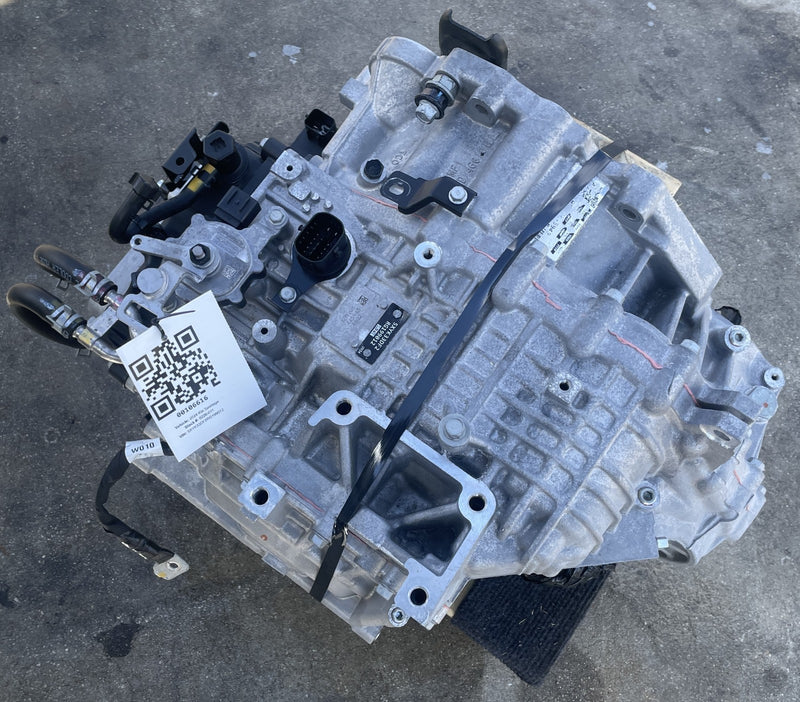 Load image into Gallery viewer, KIA SPORTAGE FWD AUTOMATIC TRANSMISSION ASSEMBLY 34K MILES 2.5L 23-25 # 106616
