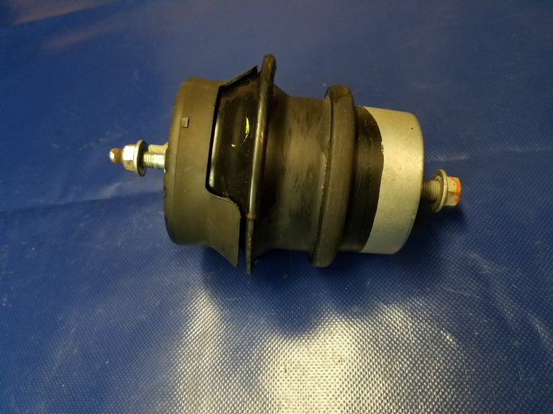 Load image into Gallery viewer, 2012 - 2018 INFINITI M35h Q70 RWD ENGINE MOTOR MOUNT INSULATOR 3.5L # 51534
