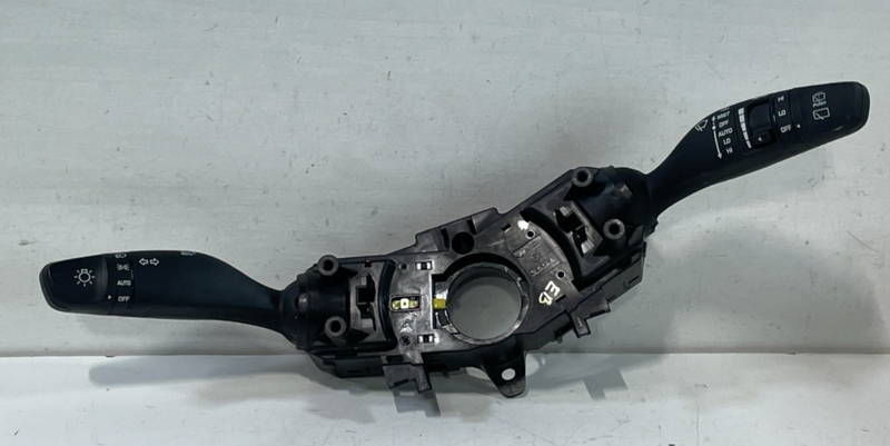 Load image into Gallery viewer, HYUNDAI PALISADE WIPER TURN SIGNAL HEADLIGHT COMBINATION COLUMN SWITCH # 103065

