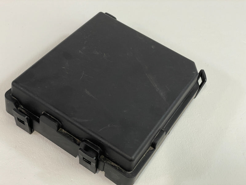 Load image into Gallery viewer, 19-20 INFINITI QX50 ENGINE FUSE RELAY BOX HOUSING LID COVER BRACKET 2.0L # 87417
