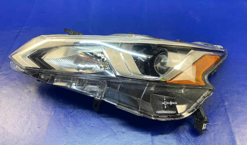 Load image into Gallery viewer, 2019 - 2021 NISSAN ALTIMA LEFT HALOGEN HEADLIGHT HEADLAMP NON AFS # IG17-HDS787

