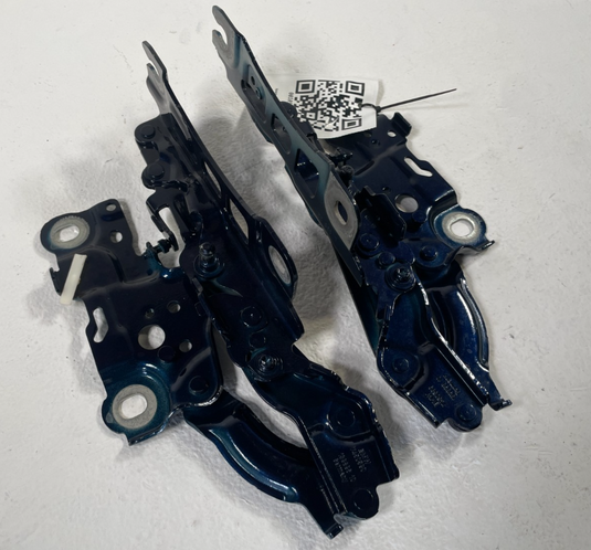 19-25 BMW G82 M4 M440i 330i FRONT LH & RH HOOD BONNET HINGE PAIR BLUE