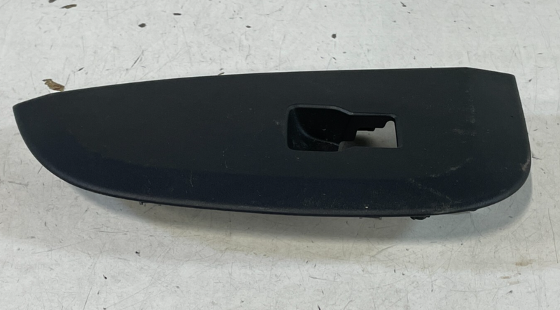 Load image into Gallery viewer, 2023-2024 HONDA HR-V REAR RIGHT PASSENGER SIDE DOOR WINDOW BEZEL SWITCH # 98952
