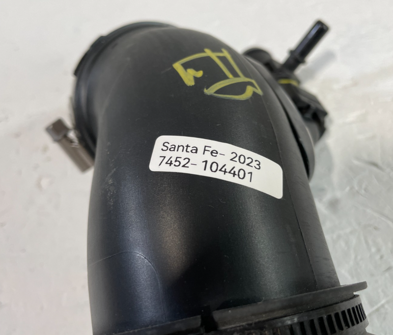 Load image into Gallery viewer, 21-25 HYUNDAI SANTA FE SONATA ENGINE INTAKE INLET AIR HOSE TUBE PIPE 2.5L 104401
