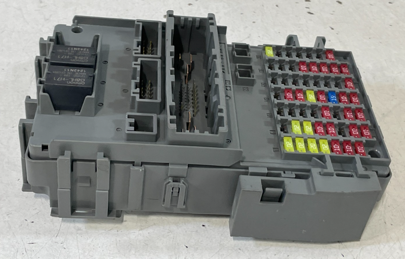 Load image into Gallery viewer, 2022-2025 HONDA CIVIC UNDER DASH FUSE RELAY CABIN JUNCTION BOX 1.5L # 99996
