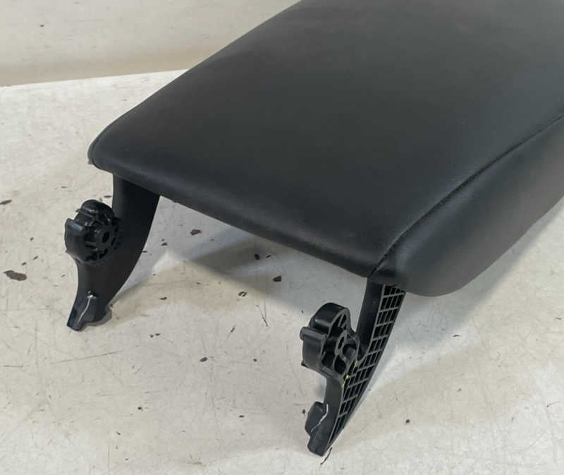 Load image into Gallery viewer, 2023-2025 HONDA HR-V LX CENTER CONSOLE ARMREST ARM REST LID COVER BLACK # 100751
