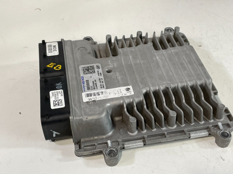 Load image into Gallery viewer, 2020 HYUNDAI PALISADE ENGINE &amp; BODY CONTROL MODULE ECM BCM W/ KEY FOB # 102243
