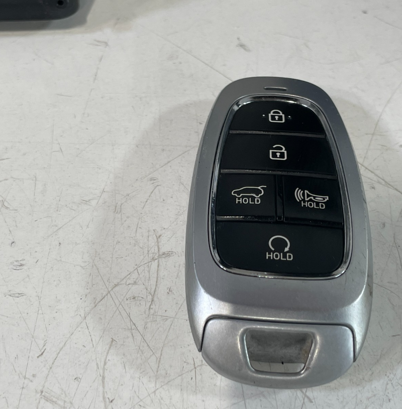 Load image into Gallery viewer, 2023 HYUNDAI PALISADE ENGINE &amp; BODY CONTROL MODULE ECM BCM W/ KEY FOB # 103332
