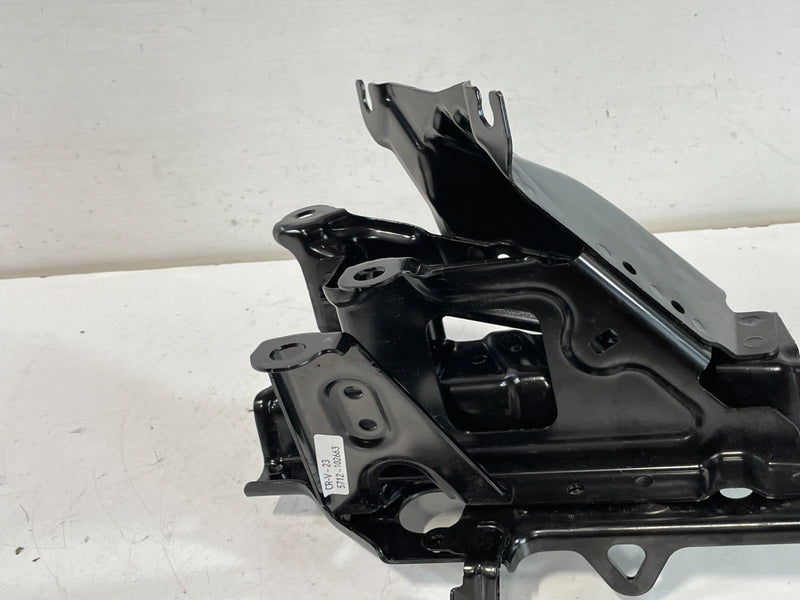 Load image into Gallery viewer, 23-25 HONDA CR-V HYBRID BATTERY TRAY LOWER HOLDER MOUNT SUPPORT BRACKET # 102663
