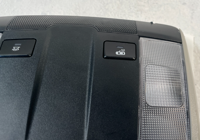 Load image into Gallery viewer, 2023-2025 KIA SPORTAGE INTERIOR FRONT OVERHEAD ROOF MAP DOME LIGHT LAMP # 106591
