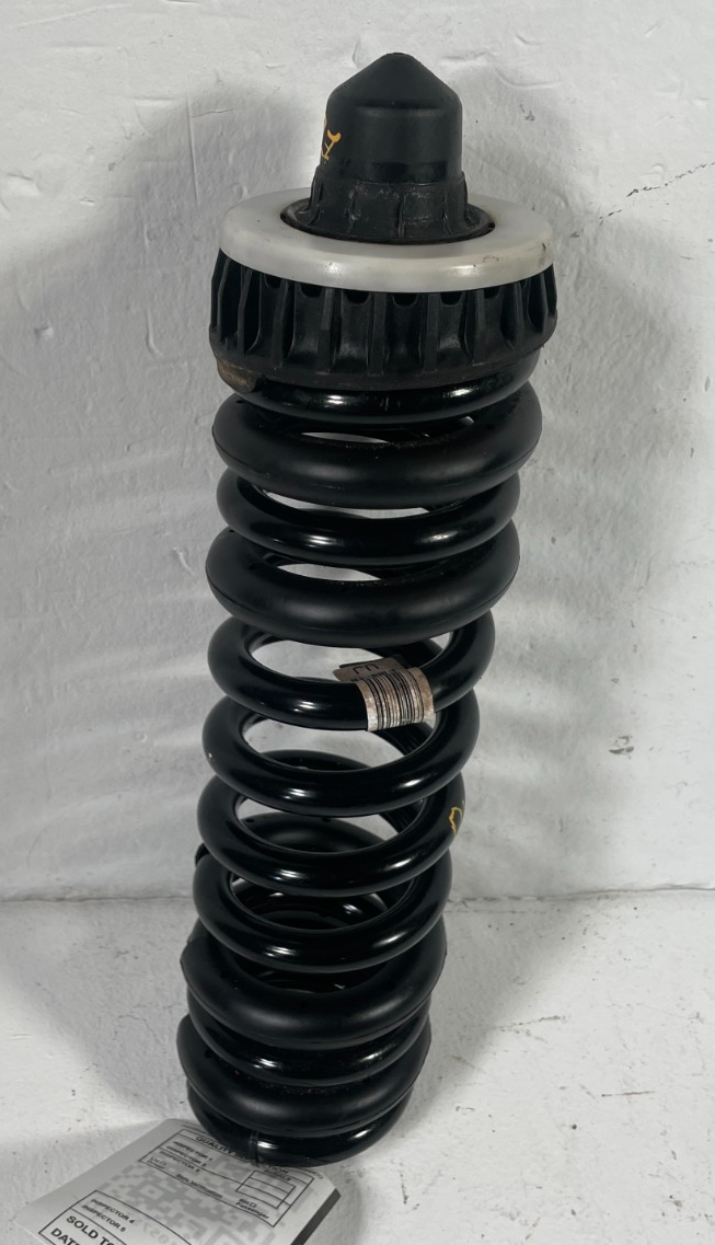 Load image into Gallery viewer, 2021-2025 BMW G82 M4 REAR LEFT OR RIGHT SIDE SUSPENSION COIL SPRING # 105757
