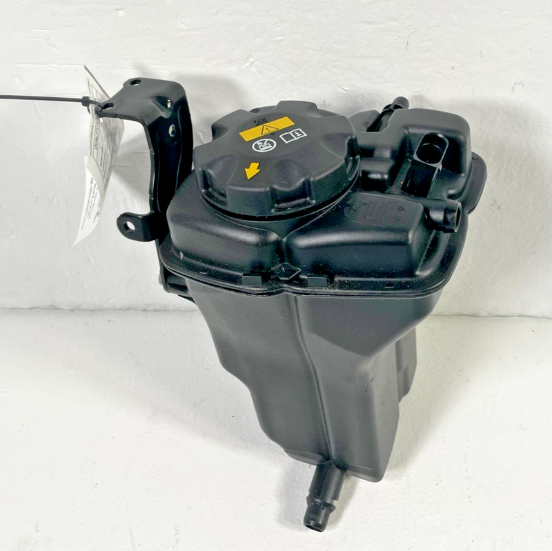Load image into Gallery viewer, 2021-2025 BMW G82 M4 M3 M2 ENGINE COOLANT RESERVOIR EXPANSION TANK # 105662
