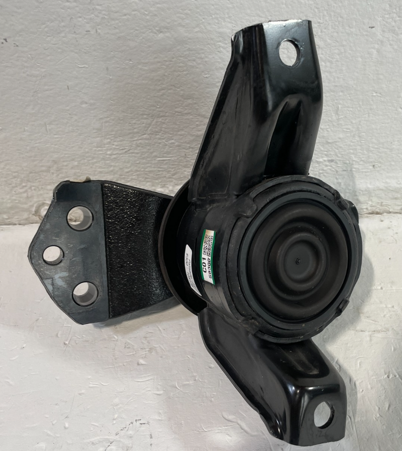 Load image into Gallery viewer, 2020-2025 HYUNDAI PALISADE FRONT RIGHT ENGINE MOUNT SUPPORT BRACKET # 105176
