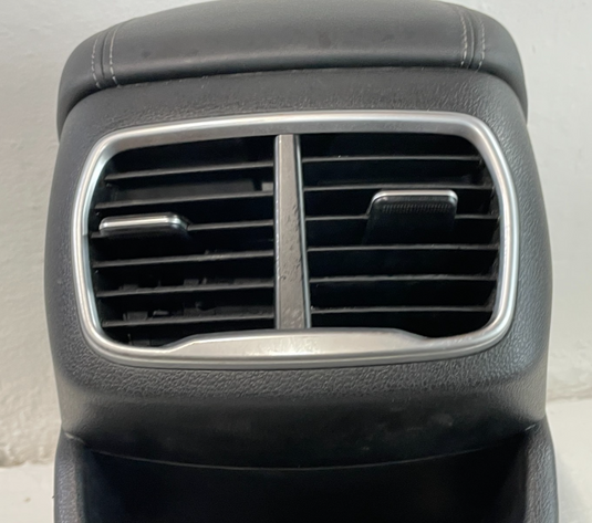 HYUNDAI SANTA FE REAR CENTER CONSOLE AIR VENT GRILLE COVER PANEL ASSEMBLY 103000