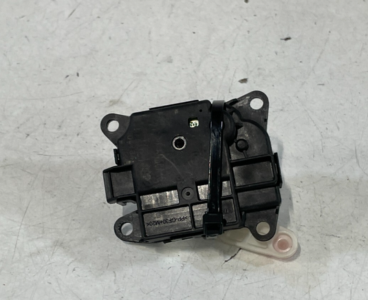 2019 - 2020 INFINITI QX50 AC AIR CONITIONING HEATER FLAP DOOR ACTUATOR # 97665