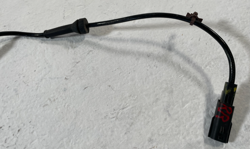 Load image into Gallery viewer, 21-23 NISSAN ROGUE SPORT QASHQAI FWD REAR ABS WHEEL SPEED SENSOR 2.0L #106207
