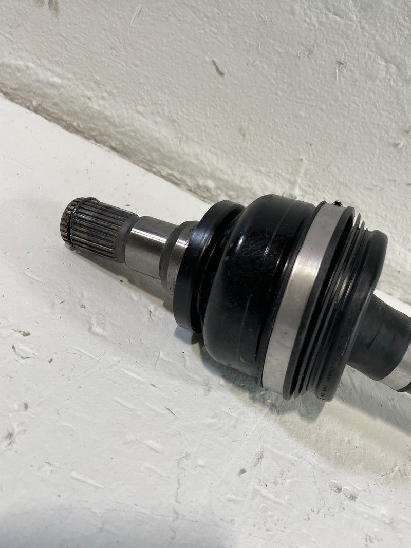 Load image into Gallery viewer, 19-23 GENESIS G70 REAR RIGHT PASSENGER SIDE AXLE SHAFT 49601-G9200 2.0L # 104331
