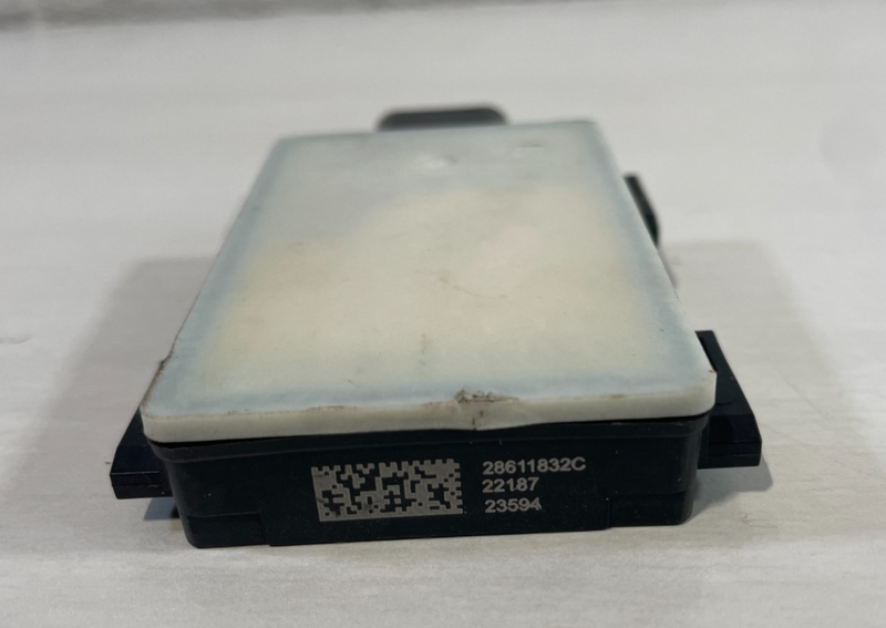Load image into Gallery viewer, 2021 - 2024 HYUNDAI PALISADE REAR LEFT BLIND SPOT RADAR MODULE SENSOR # 105115
