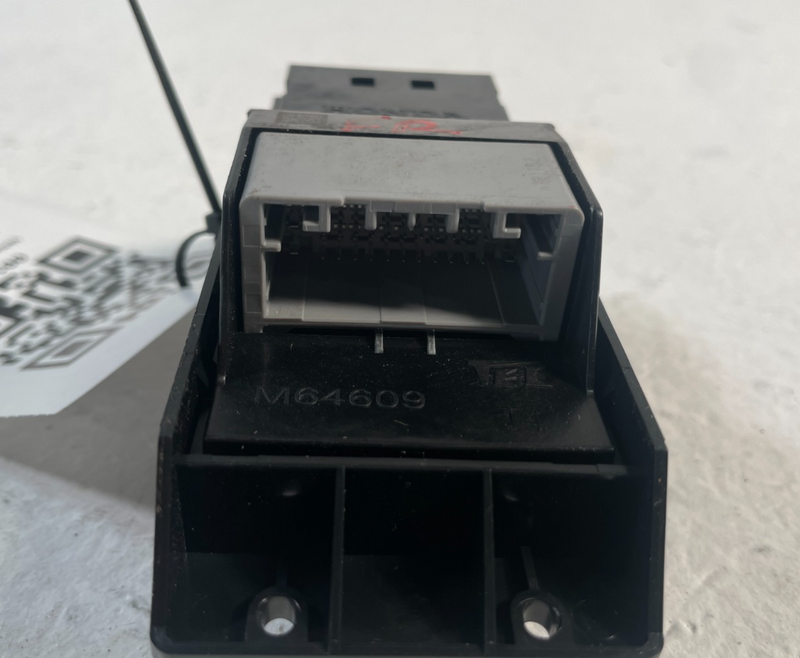 Load image into Gallery viewer, 23-25 ACURA INTEGRA FRONT RIGHT SIDE DOOR LOCK UNLOCK &amp; WINDOW SWITCH # 106690
