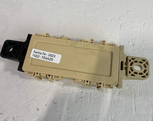 2021-2023 HYUNDAI SANTA FE CANBIN FUSE RELAY JUNCTION BOX BLOCK MODULE