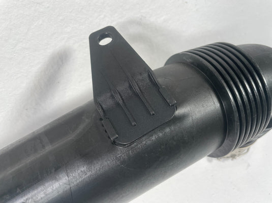 2021-25 BMW G82 M4 M3 M2 FRONT RIGHT ENGINE AIR INTAKE FILTER HOSE PIPE