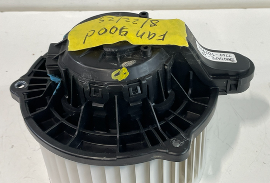 19-20 HYUNDAI SANTA FE FRONT AC AIR CONDITIONER HEATER BLOWER FAN MOTOR