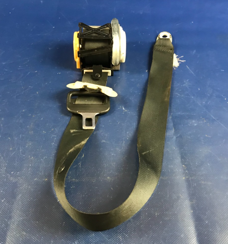 Load image into Gallery viewer, 2008 - 2009 INFINITI EX35 FRONT LEFT DRIVER SIDE SEAT BELT RETRACTOR # 57706
