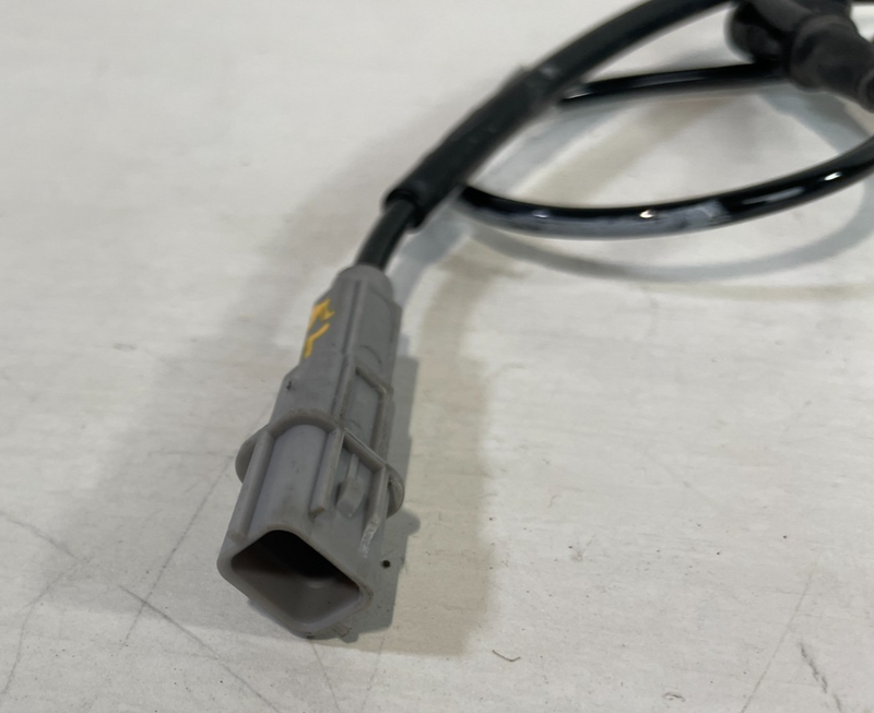 Load image into Gallery viewer, 21-23 HYUNDAI ELANTRA FRONT LEFT DRIVER SIDE ABS WHEEL SPEED SENSOR 2.0L #104607
