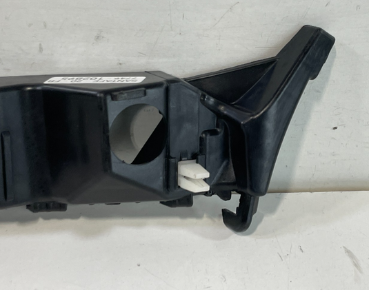 19-20 HYUNDAI SANTA FE FRONT LEFT PASSENGER SIDE BUMPER RETAINER BRACKET