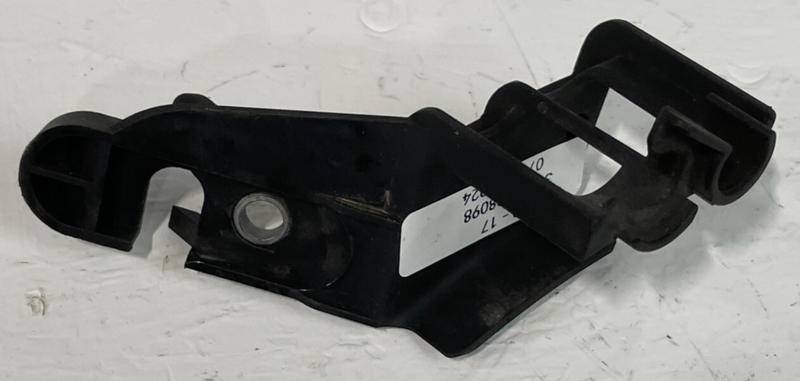 Load image into Gallery viewer, 2017-2019 INFINITI QX30 AWD FRONT RIGHT ABS WHEEL SPEED SENSOR BRACKET # 88098

