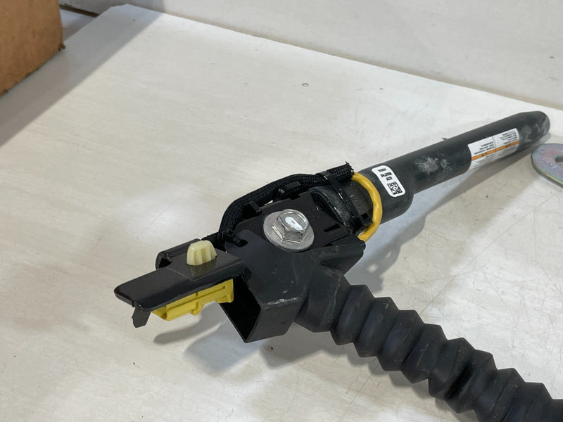 Load image into Gallery viewer, 2022-2025 HONDA CIVIC FRONT RIGHT SIDE SEAT BELT RETRACTOR W/ TENSIONER # 96127
