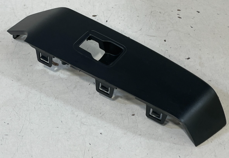 Load image into Gallery viewer, 22-25 HONDA CIVIC REAR LEFT DRIVER SIDE POWER DOOR WINDOW SWITCH BEZEL # 99078

